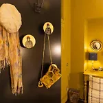 Luxury Bohemian With Private Garden In 公寓