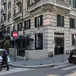 Luxury Bohemian With Private Garden In 米兰