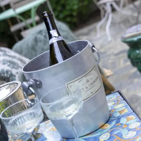 아파트 Luxury Bohemian With Private Garden In