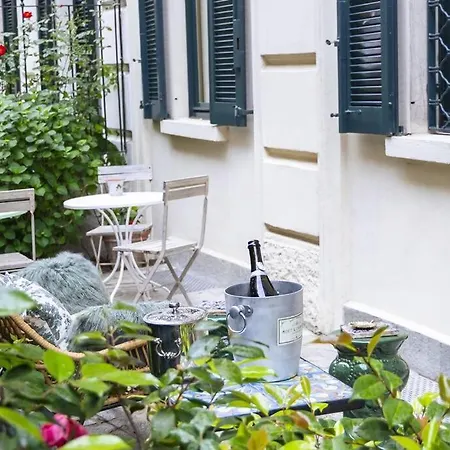 Luxury Bohemian With Private Garden In 아파트 *