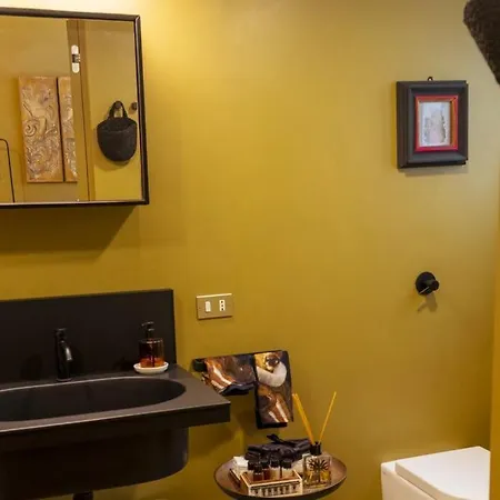 아파트 Luxury Bohemian With Private Garden In *